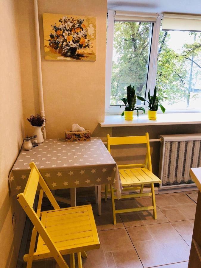 Sunflower Apartment Near Kiev Airport & Railway Station & Center City! Exteriér fotografie