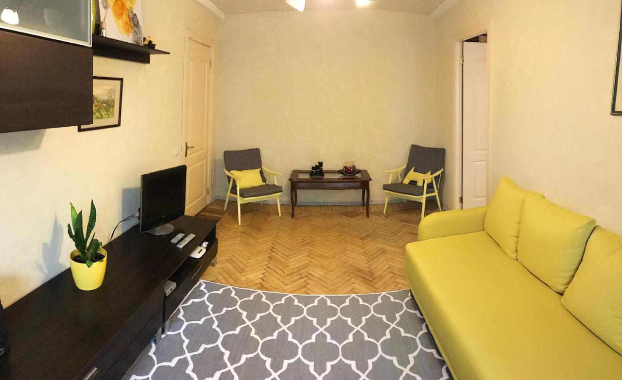 Sunflower Apartment Near Kiev Airport & Railway Station & Center City! Exteriér fotografie